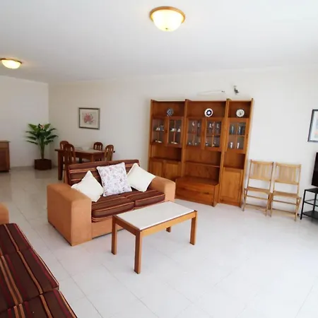 Apartment Spacious And Modern In 100 M² Amazing View *